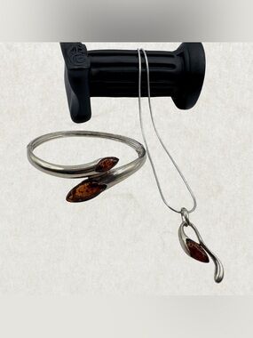Vintage Sterling Silver set with amber Brand New